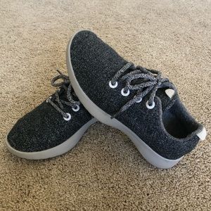Allbirds Womens grey Size 8 wool running shoe like new!
